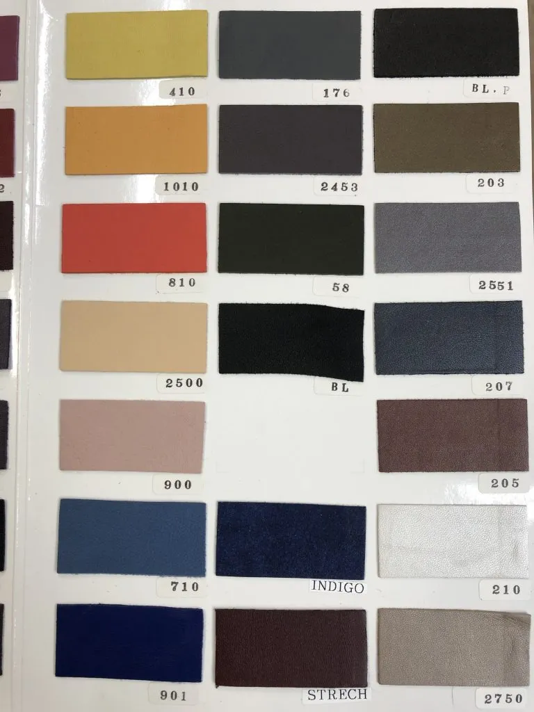 オーダーで、ラム革ベスト、作らせて頂きました