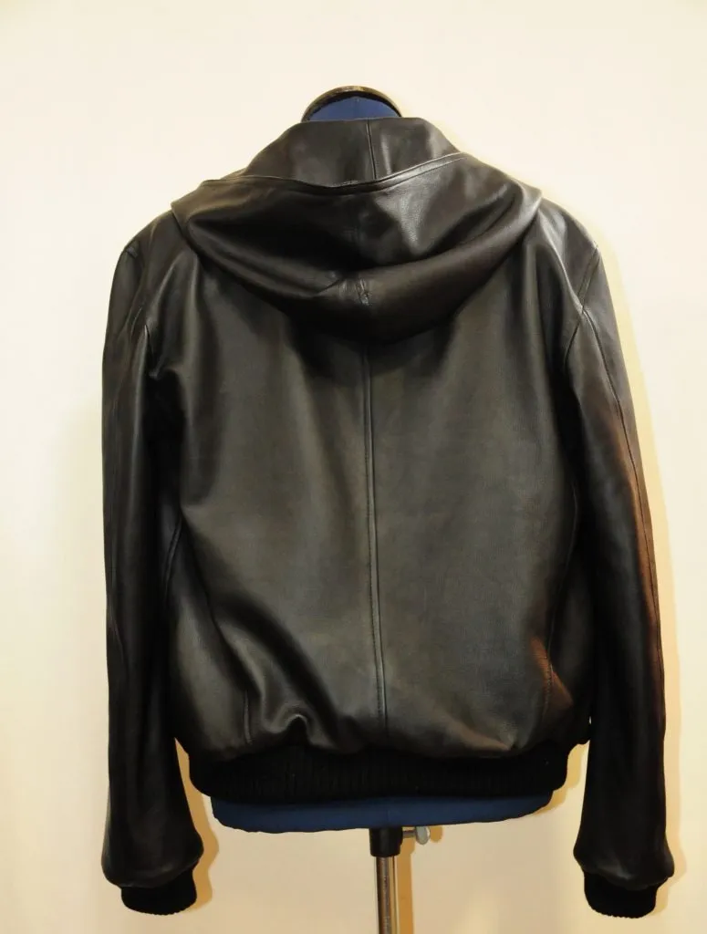 オーダーで、ラム革ベスト、作らせて頂きました